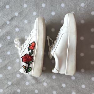 Floral Embroidered White Tennis Shoes